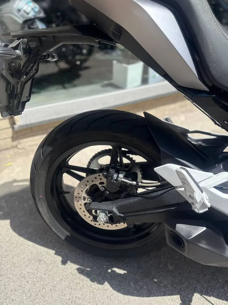 CFMOTO 650MT (2021 - 24) (6)