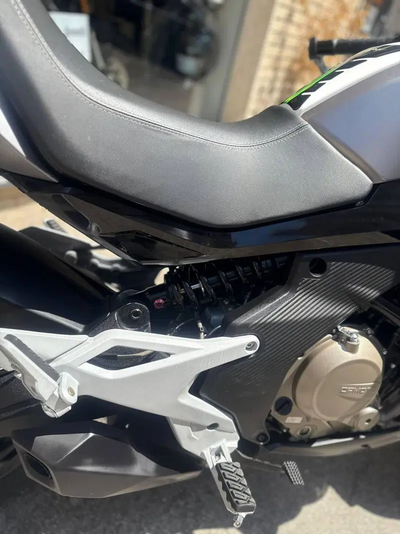 CFMOTO 650MT (2021 - 24) (8)