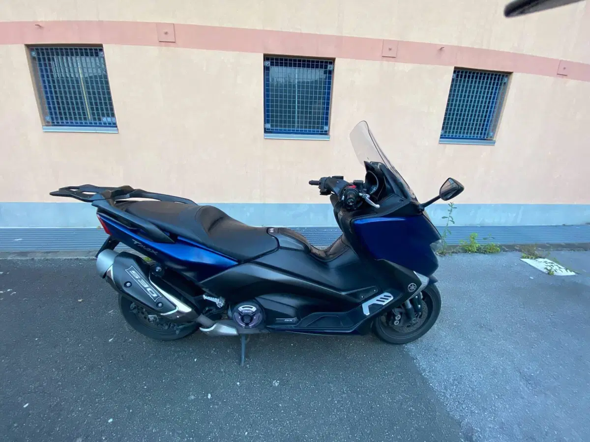 Yamaha T-Max 530 SX (2017 - 19) (2)