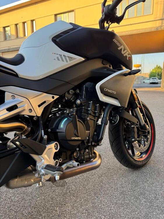CFMOTO 800NK Advanced (2023 - 25) (3)