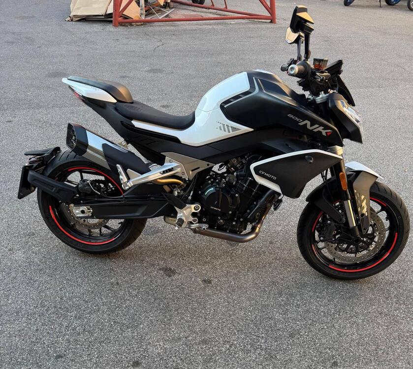 CFMOTO 800NK Advanced (2023 - 25) (4)