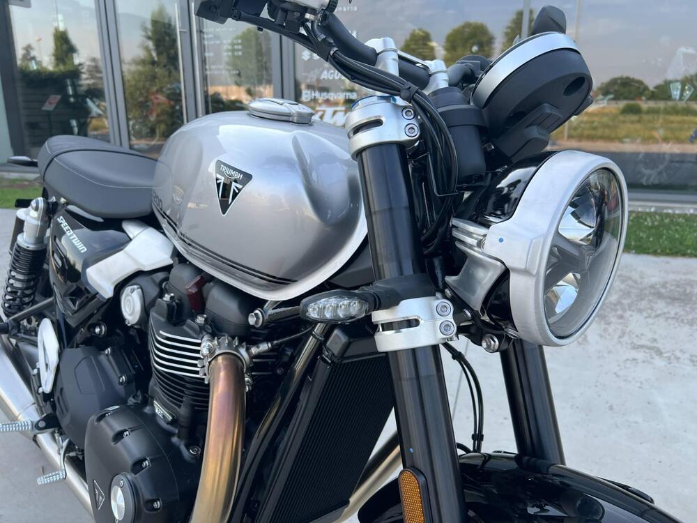 Triumph Speed Twin 1200 (2025) (2)