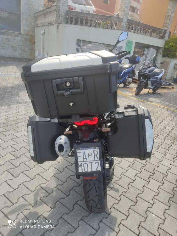 Moto Guzzi V85 TT Travel (2021 - 23) (4)