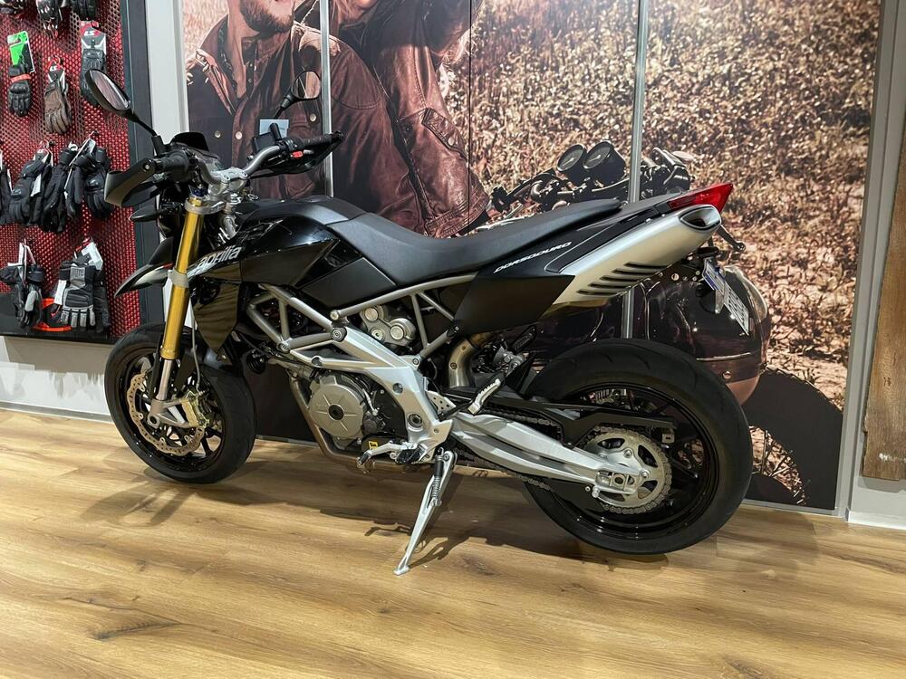 Aprilia Dorsoduro 750 (2009 - 14) (4)