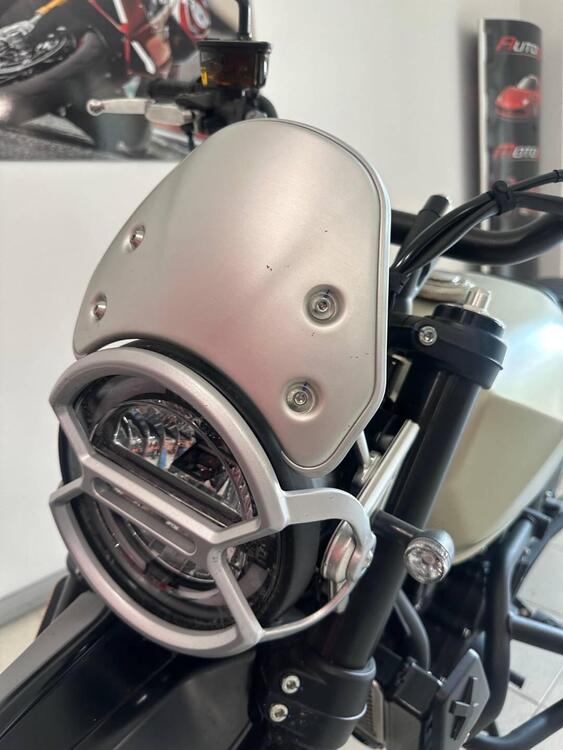 Brixton Motorcycles Crossfire 500 XC (2022 - 25) (4)