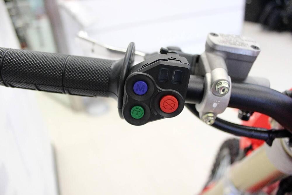 Honda CRF 450 R (2026) (5)