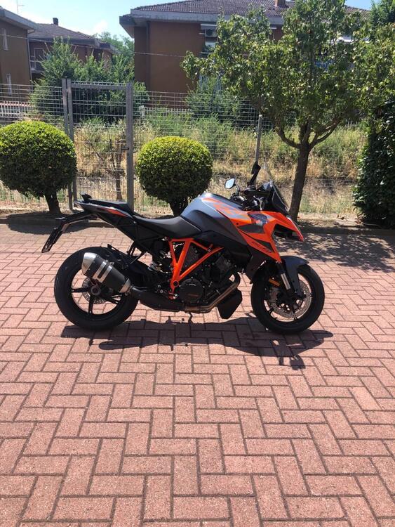 KTM 1290 Super Duke GT (2022 - 25)
