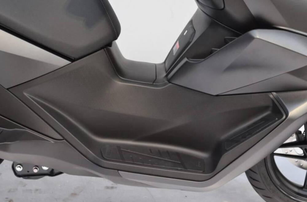 Voge Sfida SR3 (2024 - 25) (4)