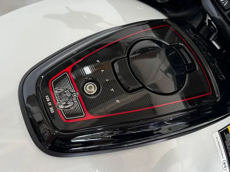 Indian Challenger 1834 Powerplus Elite (2025 - 26) (6)