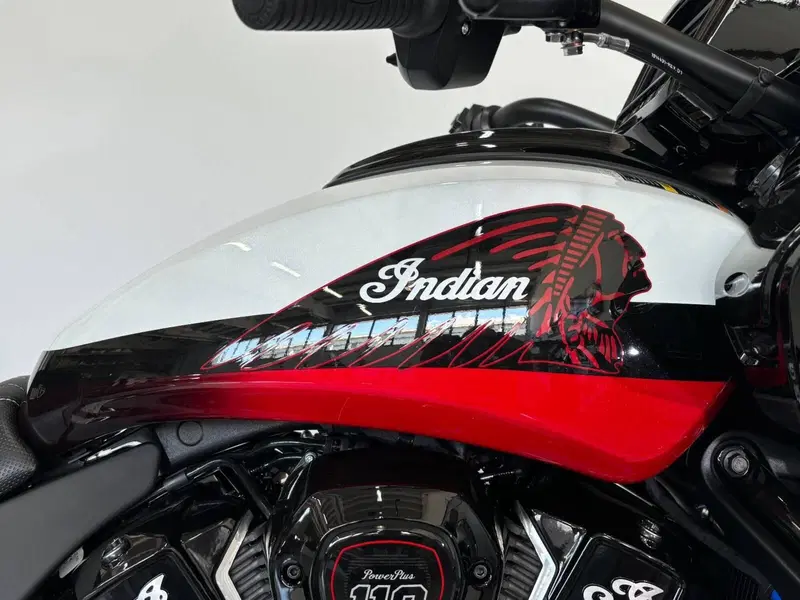 Indian Challenger 1834 Powerplus Elite (2025 - 26) (2)