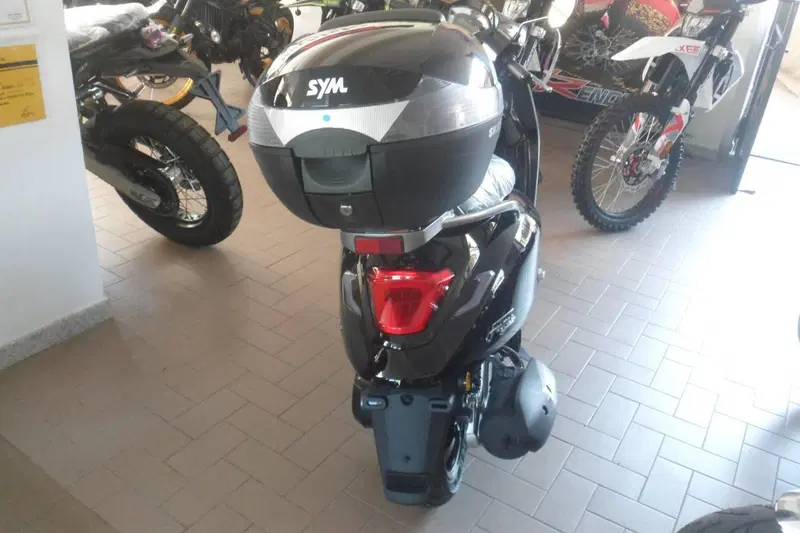 Sym Fugue 125 (2025 - 26) (4)