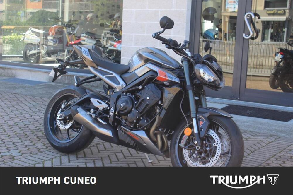 Triumph Street Triple 765 RS (2023 - 25) (2)