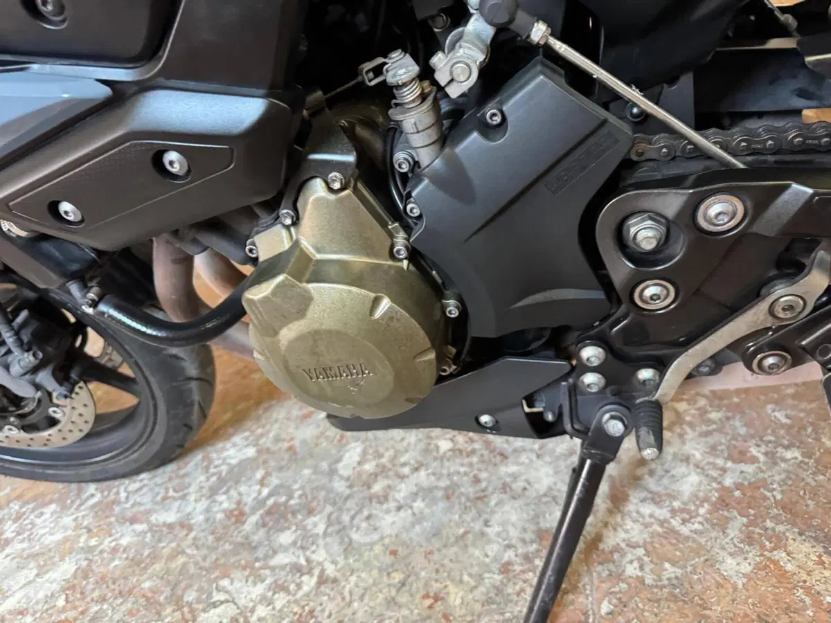 Yamaha XJ6 ABS (2008 - 15) (14)
