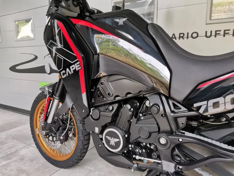 Moto Morini X-Cape 700 Gold Edition (2025 - 26) (7)
