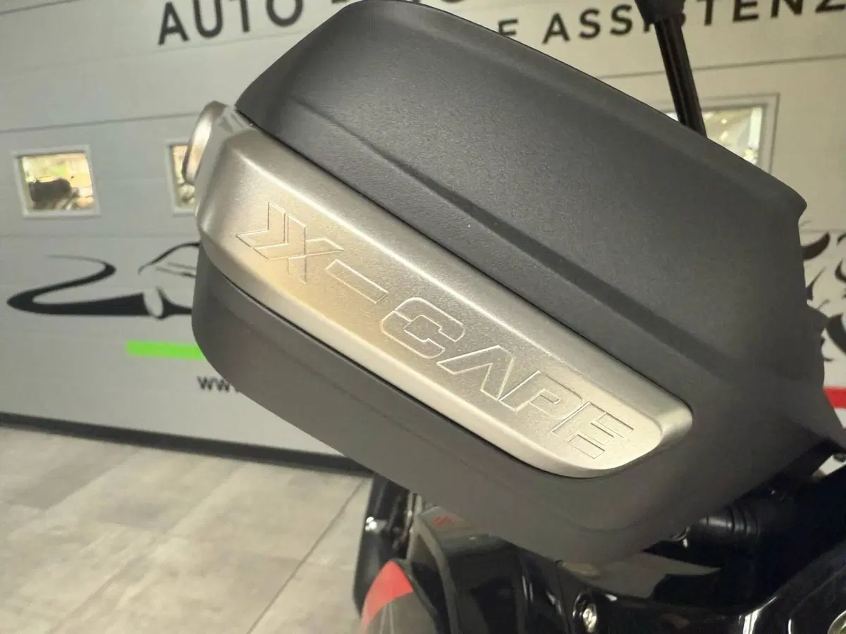 Moto Morini X-Cape 700 Gold Edition (2025 - 26) (14)