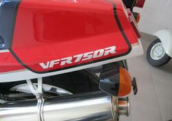 Honda VFR 750 R d'epoca