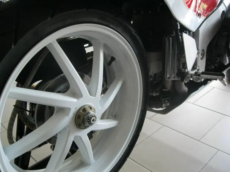 Honda VFR 750 R RC30 (7)