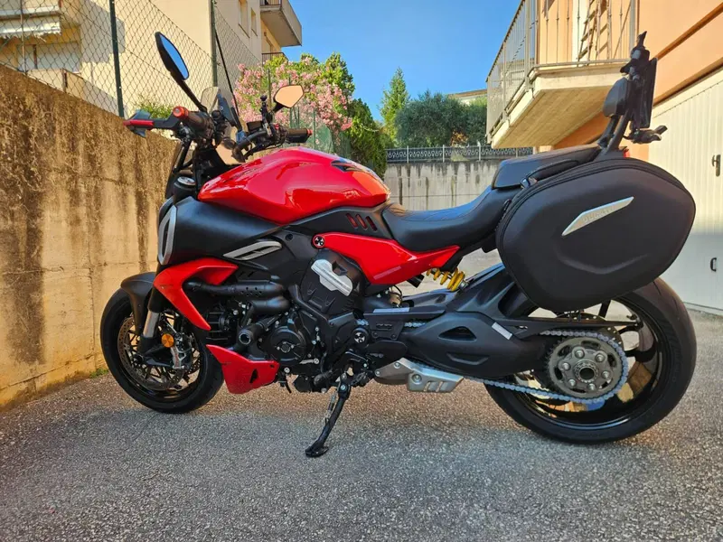 Ducati Diavel V4 (2023 - 26) (2)
