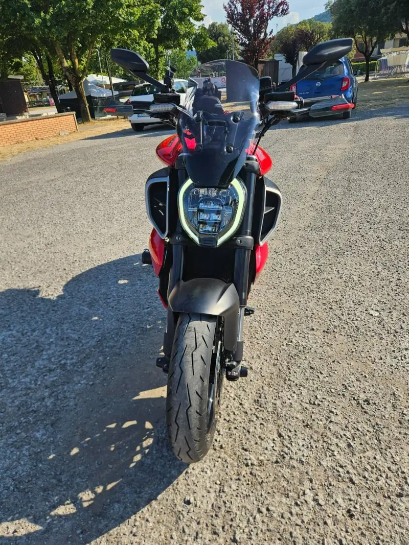 Ducati Diavel V4 (2023 - 26) (4)