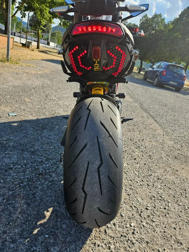 Ducati Diavel V4 (2023 - 26) (5)