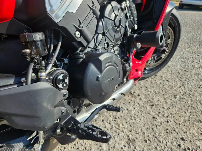 Ducati Diavel V4 (2023 - 26) (8)