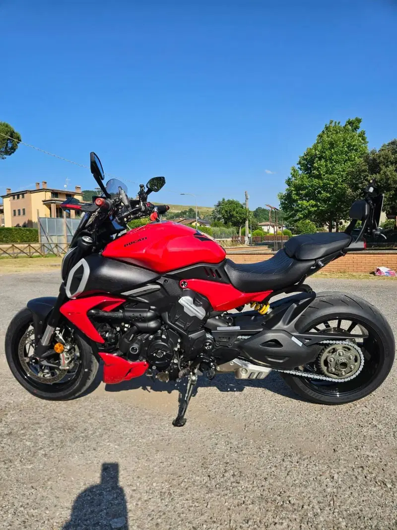 Ducati Diavel V4 (2023 - 26) (12)