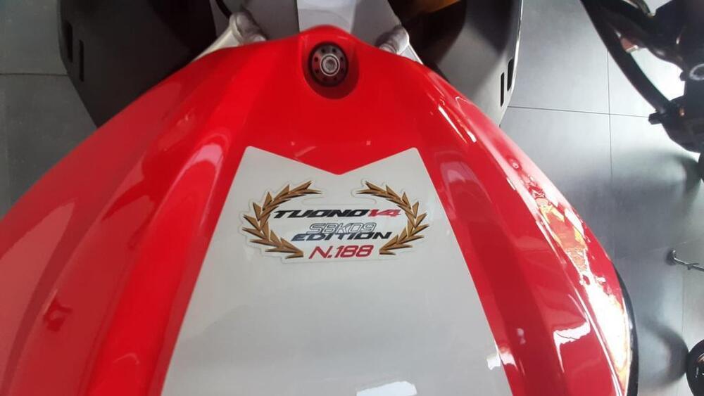 Aprilia Tuono V4 Factory SE-09 SBK (2024) (4)