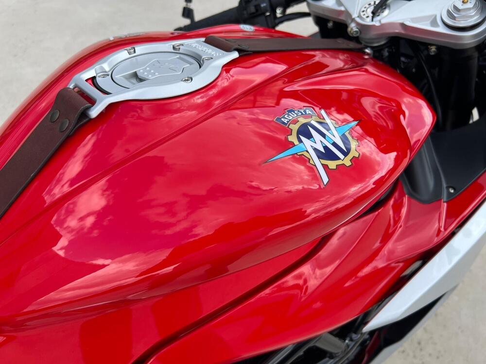 MV Agusta Superveloce 800 (2021 - 25) (5)