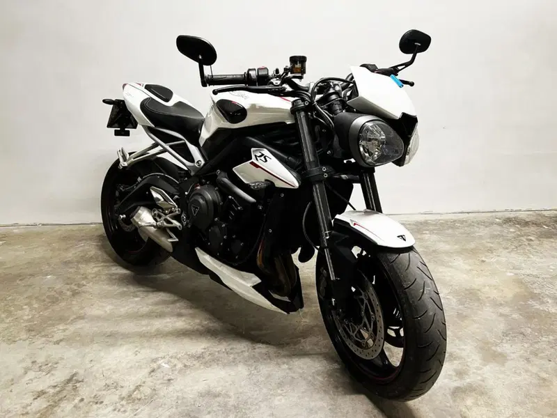 Triumph Street Triple RS (2017 - 19) (2)