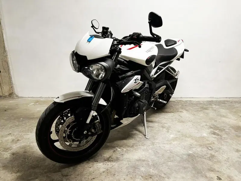 Triumph Street Triple RS (2017 - 19) (5)