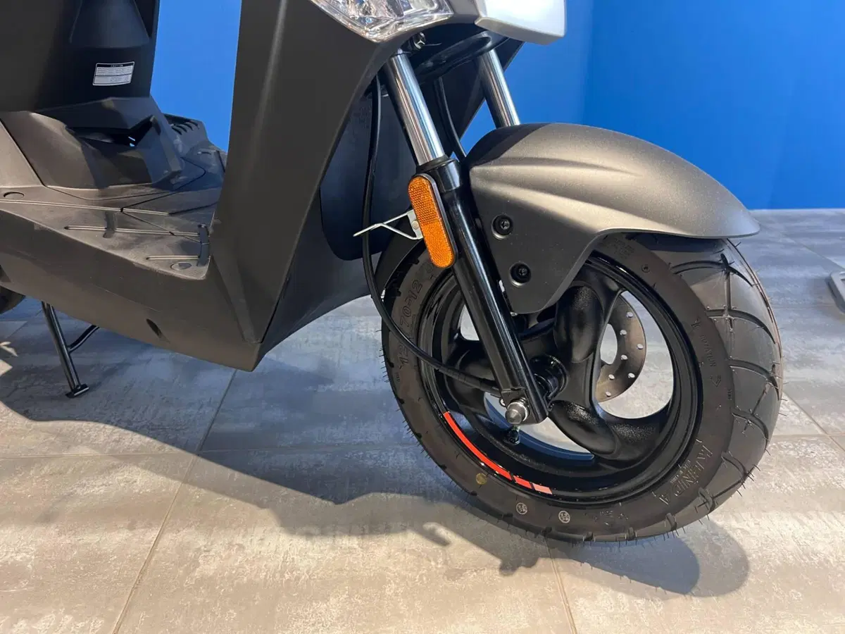 Kymco Agility 50 R12 (2021 - 25) (9)