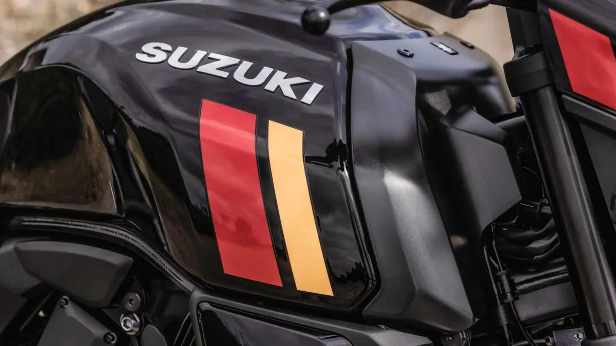 Suzuki GSX-8T GSX-8TT (2025 - 26) (15)