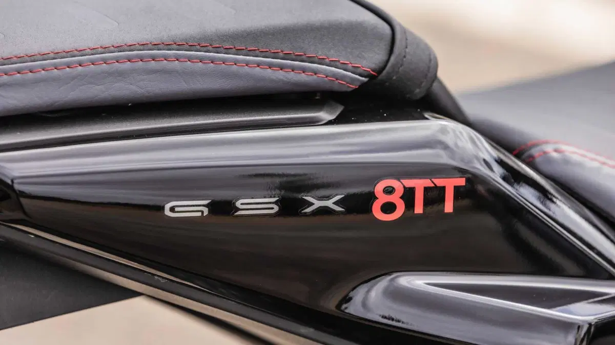 Suzuki GSX-8T GSX-8TT (2025 - 26) (17)