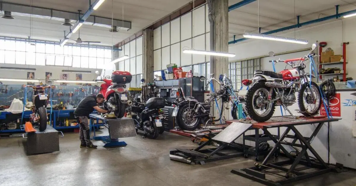 Nasce l'Academy per venditori di moto: formazione specializzata per 14 giovani