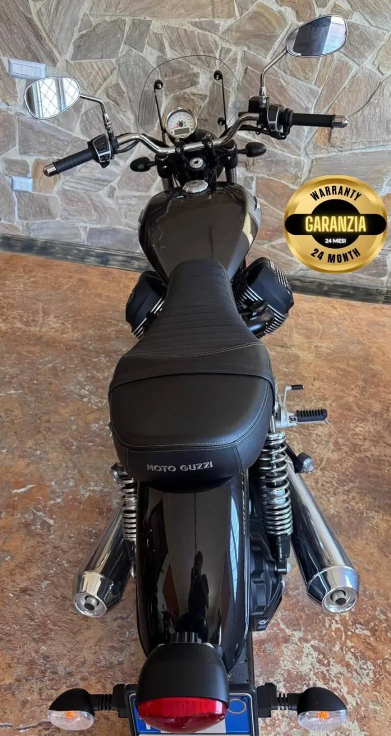 Moto Guzzi V9 Roamer (2018 - 20) (6)