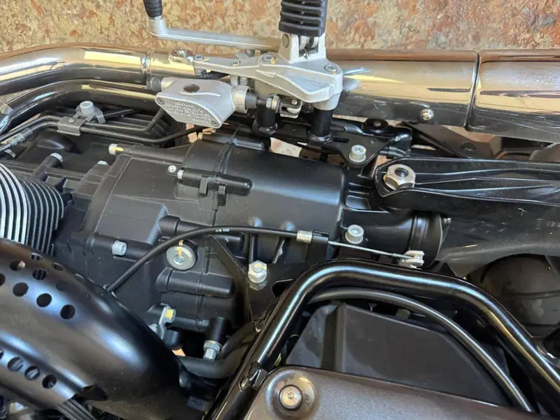 Moto Guzzi V9 Roamer (2018 - 20) (8)