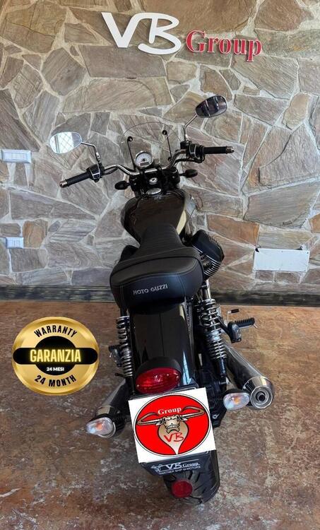 Moto Guzzi V9 Roamer (2018 - 20) (4)