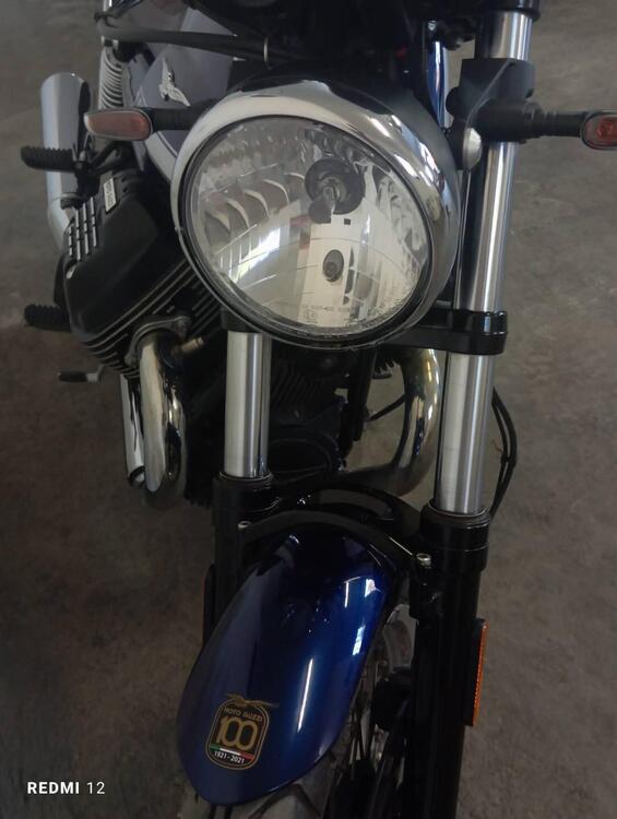 Moto Guzzi V7 Special (2021 - 24) (2)