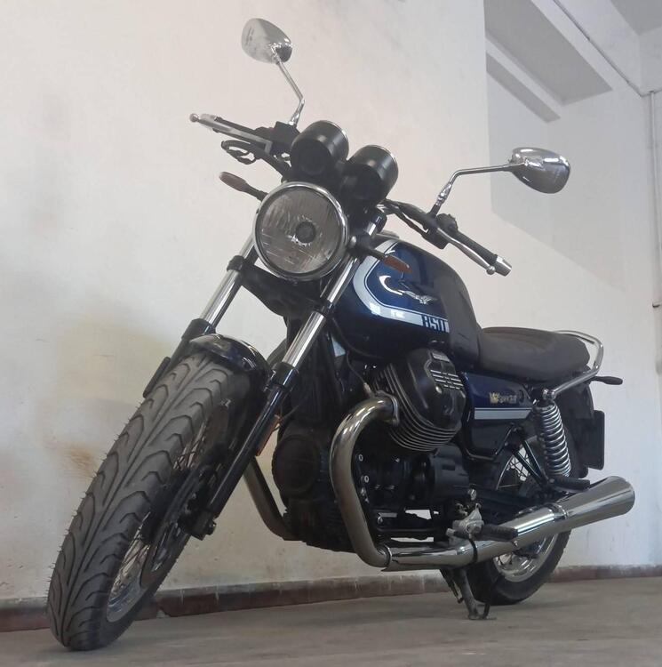 Moto Guzzi V7 Special (2021 - 24)