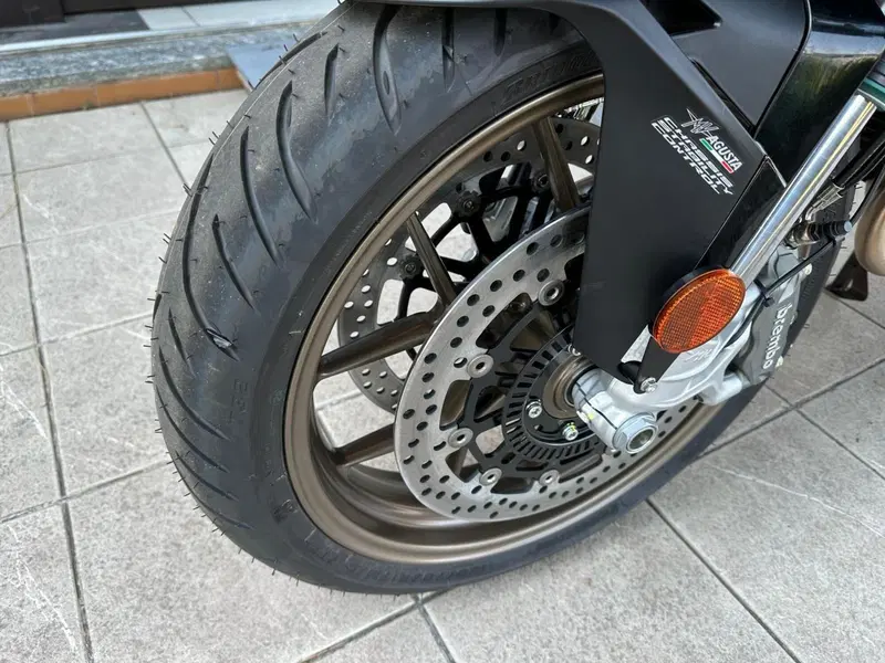 MV Agusta Turismo Veloce 800 Lusso SCS (2021 - 26) (18)
