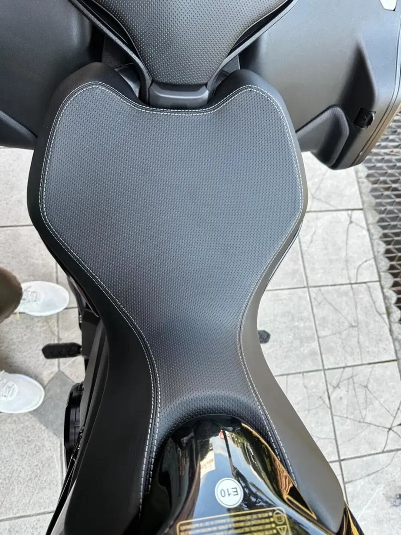 MV Agusta Turismo Veloce 800 Lusso SCS (2021 - 26) (11)