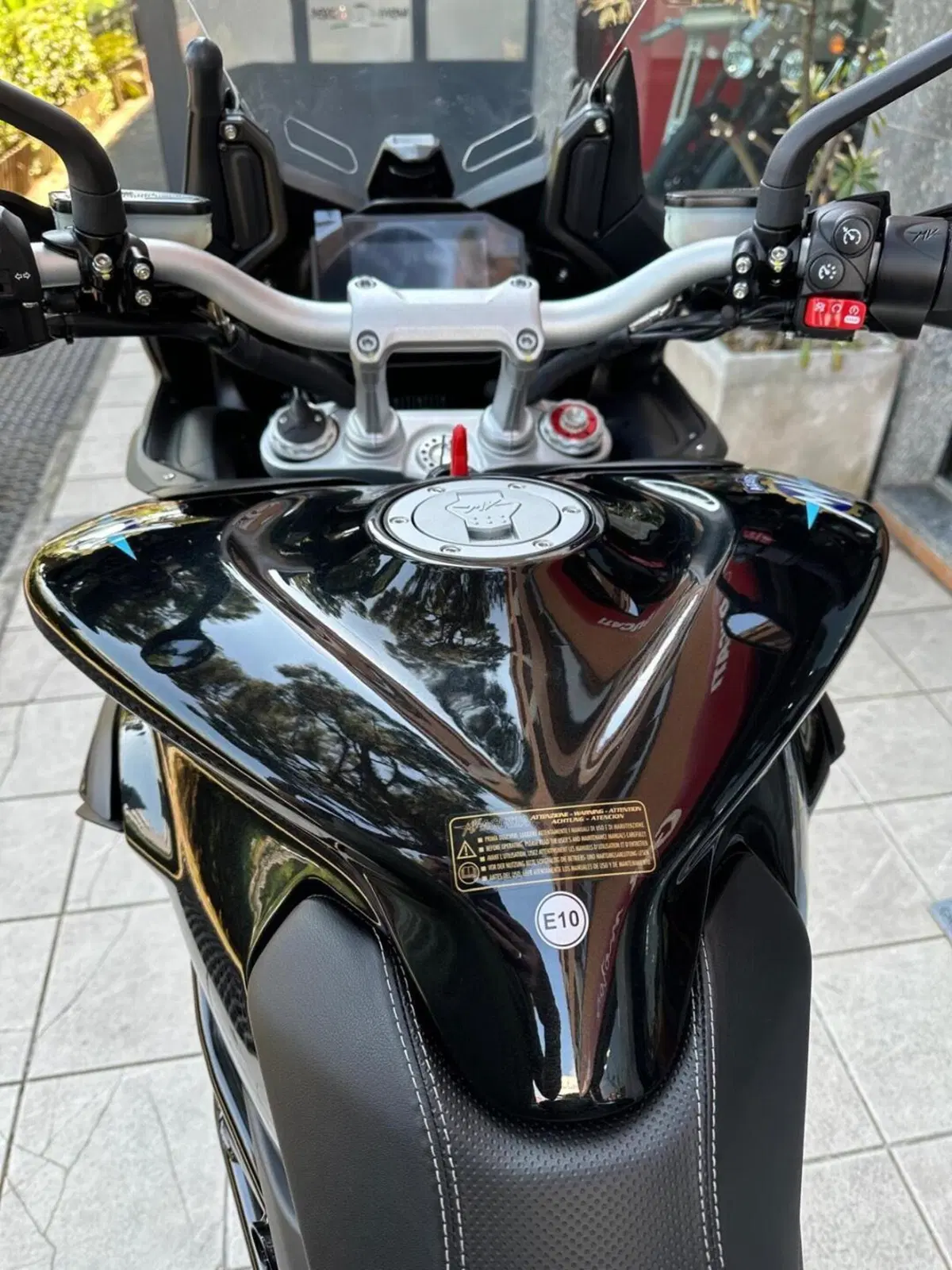 MV Agusta Turismo Veloce 800 Lusso SCS (2021 - 26) (10)