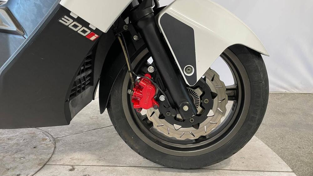 Kymco Xciting 300i R (2007 - 14) (5)