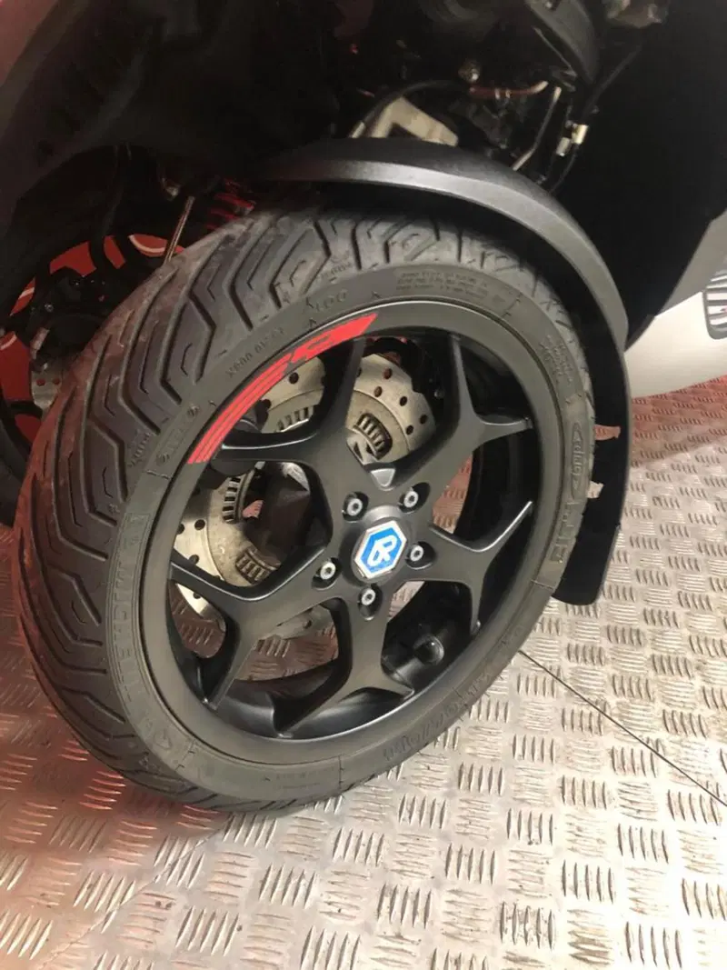 Piaggio MP3 400 ABS Hpe (2021 - 22) (5)