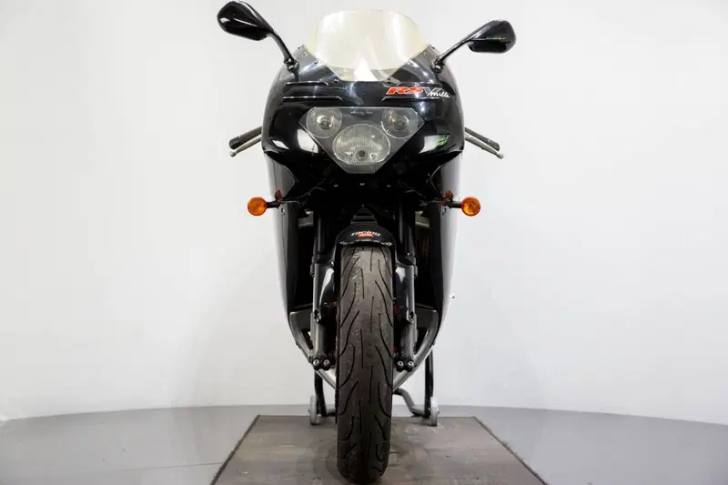 Aprilia RSV 1000 (1998 - 99) (9)