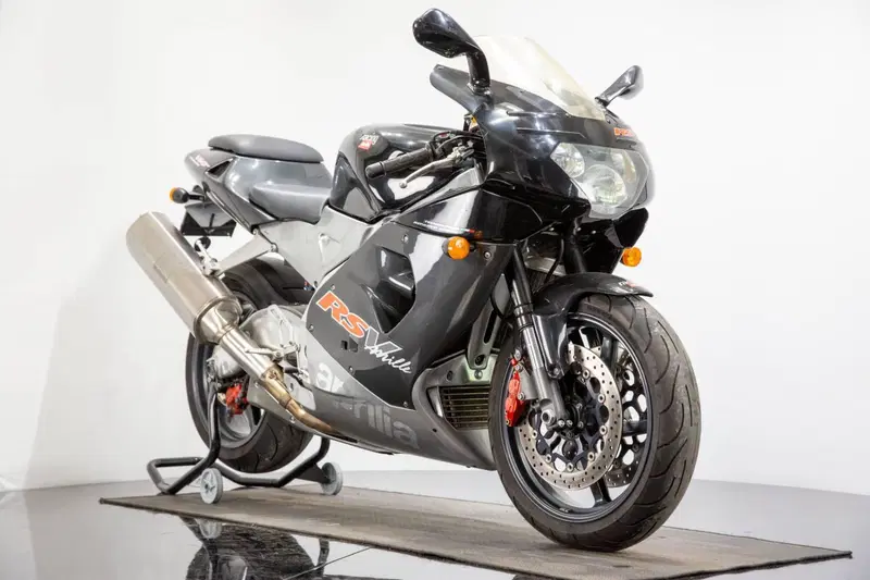 Aprilia RSV 1000 (1998 - 99) (10)