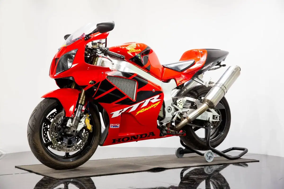 Honda VTR 1000 SP-1 (2000 - 01) (3)