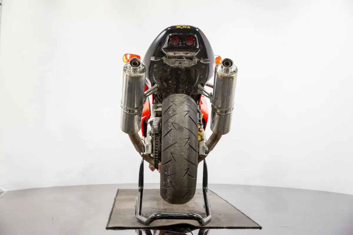Honda VTR 1000 SP-1 (2000 - 01) (8)