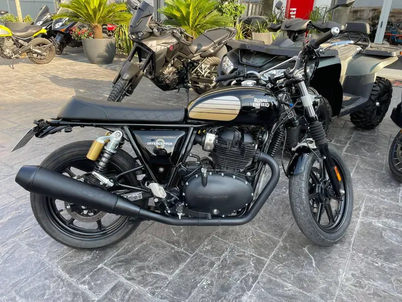 Royal Enfield Interceptor 650 (2021 - 26) (8)
