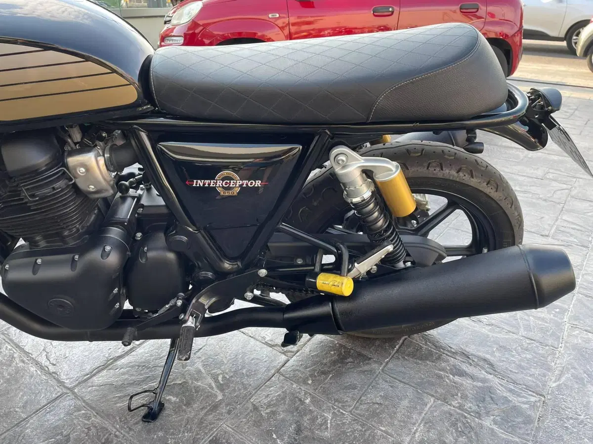 Royal Enfield Interceptor 650 (2021 - 26) (10)